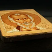 Икона Святого Николая. Дерево — необычный подарок — фотография 3