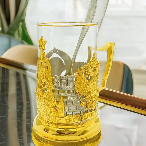 Латунный подстаканник «Кремлевские куранты» — красивый подарок