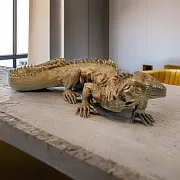 Скульптура из бронзы «Игуана» — оригинальный подарок — фотография 1