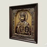 Подарочная святой Николай Чудотворец икона резная из дерева — фотография 3