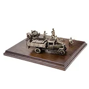 Диорама «Советская полевая кухня. Зима 1943 г.» из бронзы и ясеня, 1:35 — оригинальный подарок — фотография 7