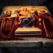 Икона Богоматери "Домостроительница" +подставка — красивый подарок — фотография 8