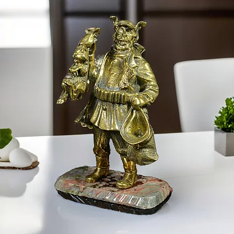 Ручная работа: Фигура «Охотник» из латуни и бронзы на креноиде